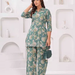 NNAVDHA Floral Printed Pure Cotton Shirt Collar Tunic With Trousers-picture-44