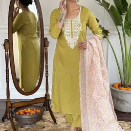Anouk Women Embroidered Regular Kurti with Trousers & With Dupatta-image-40