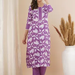 GoSriKi Women Floral Printed Regular Kurta with Trousers-picture-28