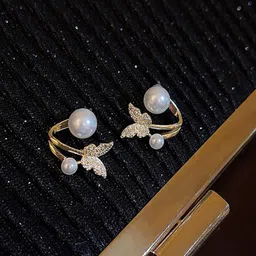 Softwrap Contemporary Studs Earrings-30