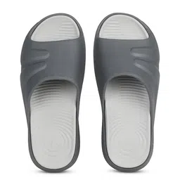 Aqualite Men Buckle Strap Solid Casual Sliders-19