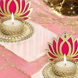 GADINFASHION Gold-Toned & Red 2 Pieces Metal Candle Holders-image-54
