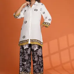 Kaftanize White-Yellow Salli Work Border Print Co-Ord Set In Muslin-image-68