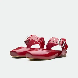 Oroh Women One Toe Flats with Laser Cuts-picture-18