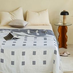 JC HOME Blue & White Geometric AC Room 300 GSM Single Bed Quilt-image-93