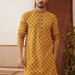 Jompers Men Geometric Embroidered Sequinned Kurta-image-48