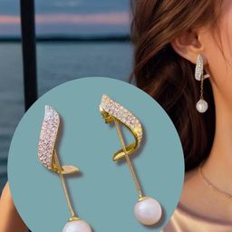 RAPPERSSHOP Gold Plated Pearl Drop Earrings-image-57