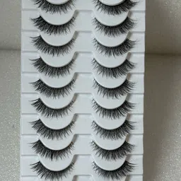 THE WINK STUDIO Set Of 10 Reusable Lightweight False Eyelashes image 2