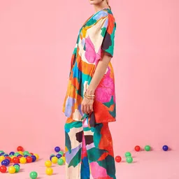 KARAJ JAIPUR Abstract Printed V-Neck Extended Sleeves Kaftan Tunic With Trousers image 4