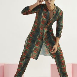 VASTRAMAY Geometric Printed Mandarin Collar Crepe Straight Kurta with Trousers-36
