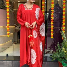 BAESD Yoke Design Thread Work Kurta With Trousers & Dupatta-picture-13