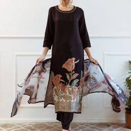 Anouk Women Ethnic Motifs Printed Regular Thread Work Pure Cotton Kurta with Trousers & With Dupatta-18