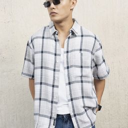 Hubberholme Men Standard Spread Collar Checked Cotton Oversized Casual Shirt-image-94