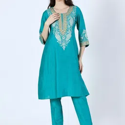 Saffron Threads Paisley Embroidered Thread Work Kurta With Trousers-image-50