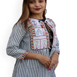 Prijam Women Denim Jacket-image-28