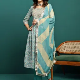 BANDIA Women Floral Printed Empire Mirror Work Kurta with Trousers & With Dupatta-36
