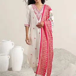 Libas Floral Embroidered V-Neck Regular Sequinned Straight Kurta With Salwar & Dupatta-picture-17