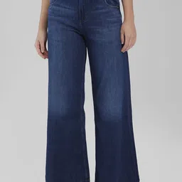 IZEL Women Wide Leg Light Fade Jeans-image-18