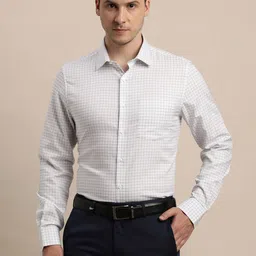 Turtle Men Standard Fit Micro Checked Spread Collar Cotton Casual Shirt-image-83