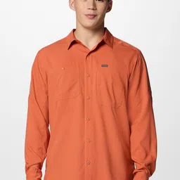 Columbia Men Spread Collar Solid Casual Shirt-image-61