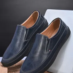 San Frissco Men Lightweight Slip-On Sneakers-image-95