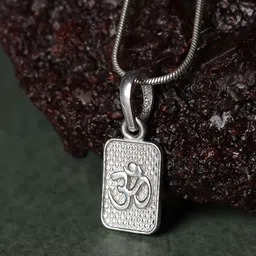 Metronaut Square Pendants-image-10