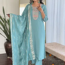 DIVASTRI Women Floral Embroidered Empire Sequinned Chanderi Silk Kurta with Trousers & With Dupatta-image-27