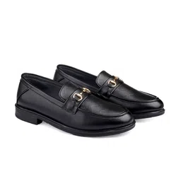 riffway Men Perforations Loafers-image-27