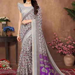 Lookmark Printed Saree with Blouse Material-image-10