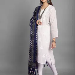 LOOM LEGACY Floral Block Printed Art Silk Dupatta image 4