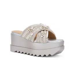 Anaar Women Embellished Open Toe Flatform Heel Sandals-53