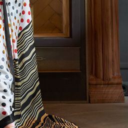 Mitera Polka Dot Poly Crepe Patola Saree image 2