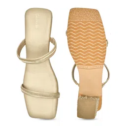 SHRIVAS BY ARCHITA MEHTA Embellished Open Toe Block Sandals image 5
