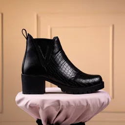 ID Women Textured Boots-picture-23