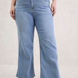 SASSAFRAS Curve Women Straight Fit Mid-Rise Low Distress Light Fade Stretchable Jeans-image-60