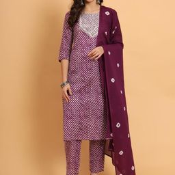 Online selling Women Maroon Kurta Sets-image-17