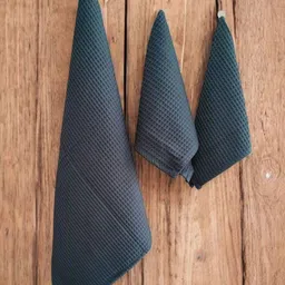Feels Like Home Green 3 Piece Cotton 250 GSM Towel Set-7