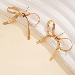 StyleCast x Revolte Classic Studs Earrings-17
