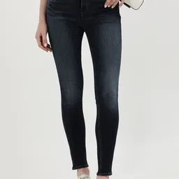 Tommy Hilfiger Women Low Distress Light Fade Stretchable Jeans-image-49