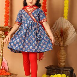 Sangria Girls Blue 3/4 Sleeves Printed Kurti With Red Leggings & Dupatta-picture-2