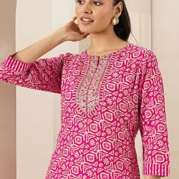 Libas Ethnic Motifs Printed Mirror Work Straight Kurta with Trouser & Dupatta image 3