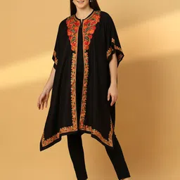 Zamour Women Embroidered Shrug-44