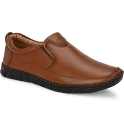 FUNNY FIRE Men Brown Casual Loafers-image-94