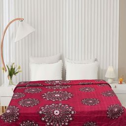 Aura Red & White Floral Printed Microfiber AC Room 300 GSM Double Bed Comforter-2