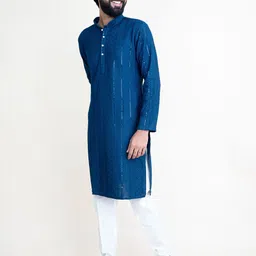 KUNDALI KAKSHAY Men Ethnic Motifs Embroidered Regular Sequinned Kurta with Pyjamas image 5