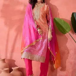 SAINOOR Women Ethnic Motifs Printed Regular Beads and Stones Kurta with Pyjamas & With Dupatta-40