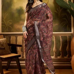 Sangria Floral Printed Saree with Unstitched Blouse Piece-picture-31