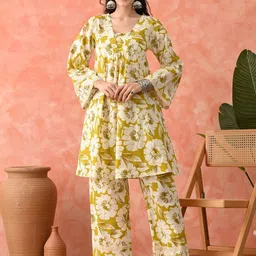 Sangria Women Floral Printed Cotton Kurta with Trousers-image-59
