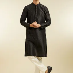 Diwas by Manyavar Floral Embroidered Mandarin Collar Sequinned Straight Kurta-image-15