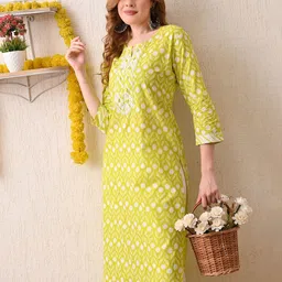 Jasoriya Floral Embroidered Notch-Neck Sequins Cotton Straight Kurta-picture-8
